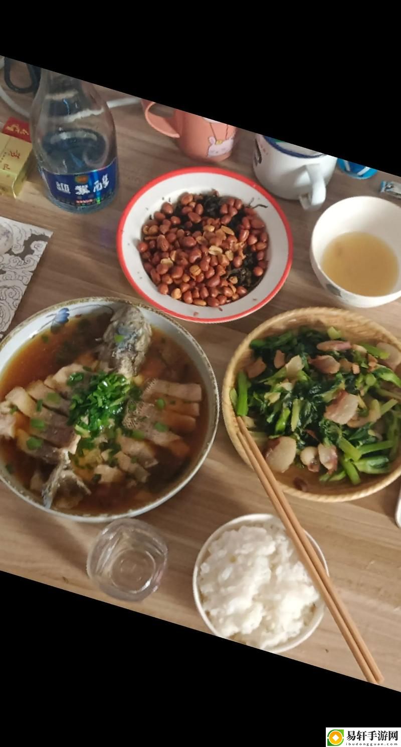  日常生活中的温馨瞬间：每天都在汆肉中醒来鲈鱼酒柜